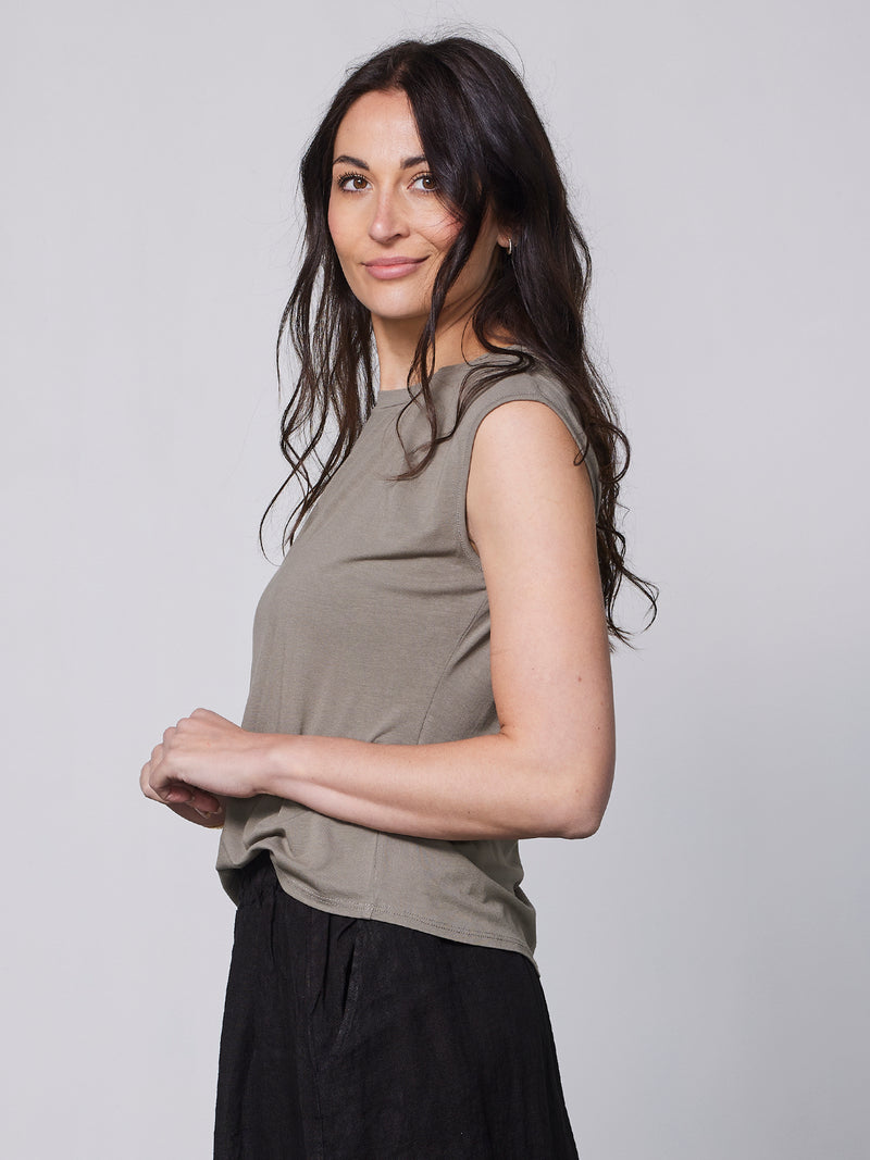 NÜ Haut YASMI Débardeurs et t-shirts 230 Mud