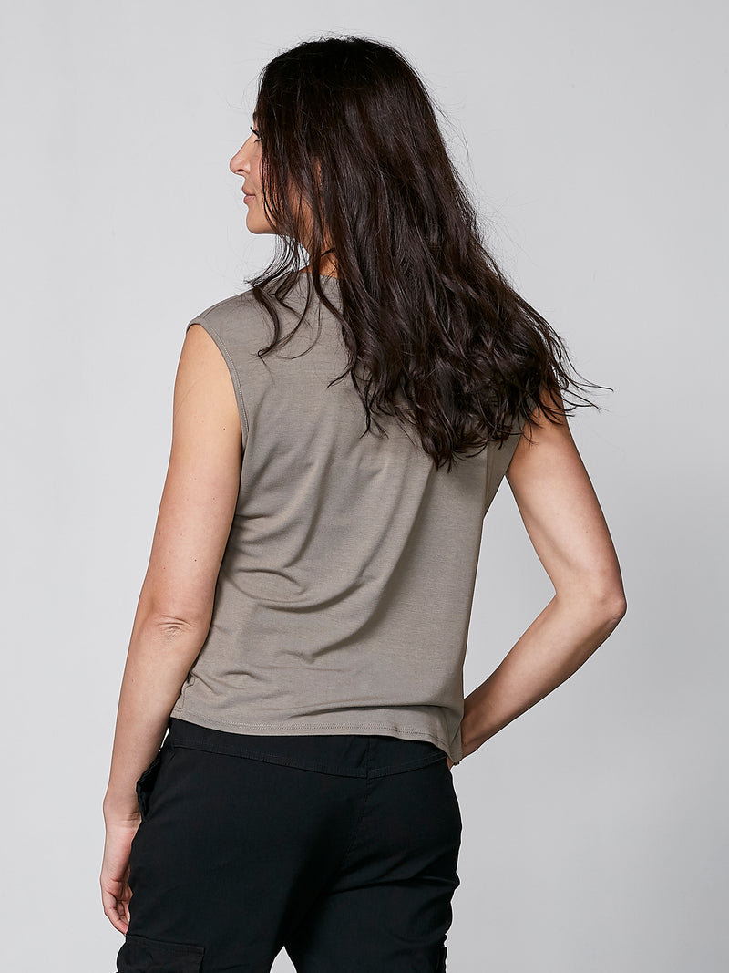 NÜ Haut YASMI Débardeurs et t-shirts 230 Mud