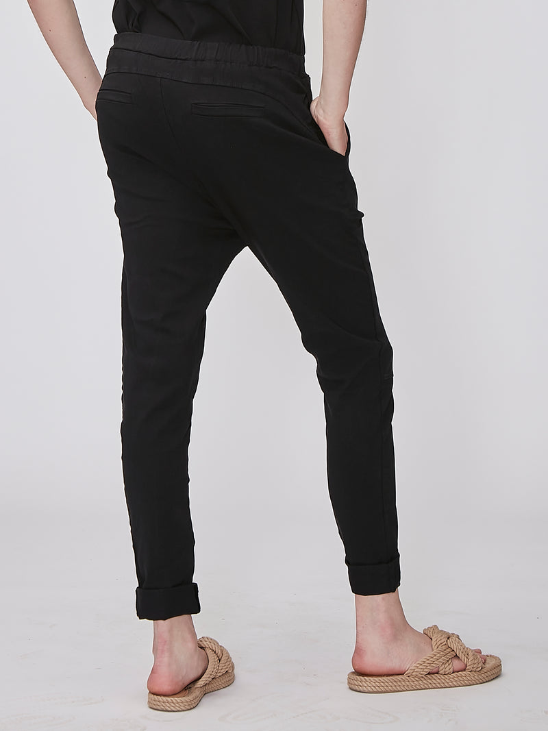 NÜ Pantalon CARMEN BAHAR Pantalons 000 Solid black