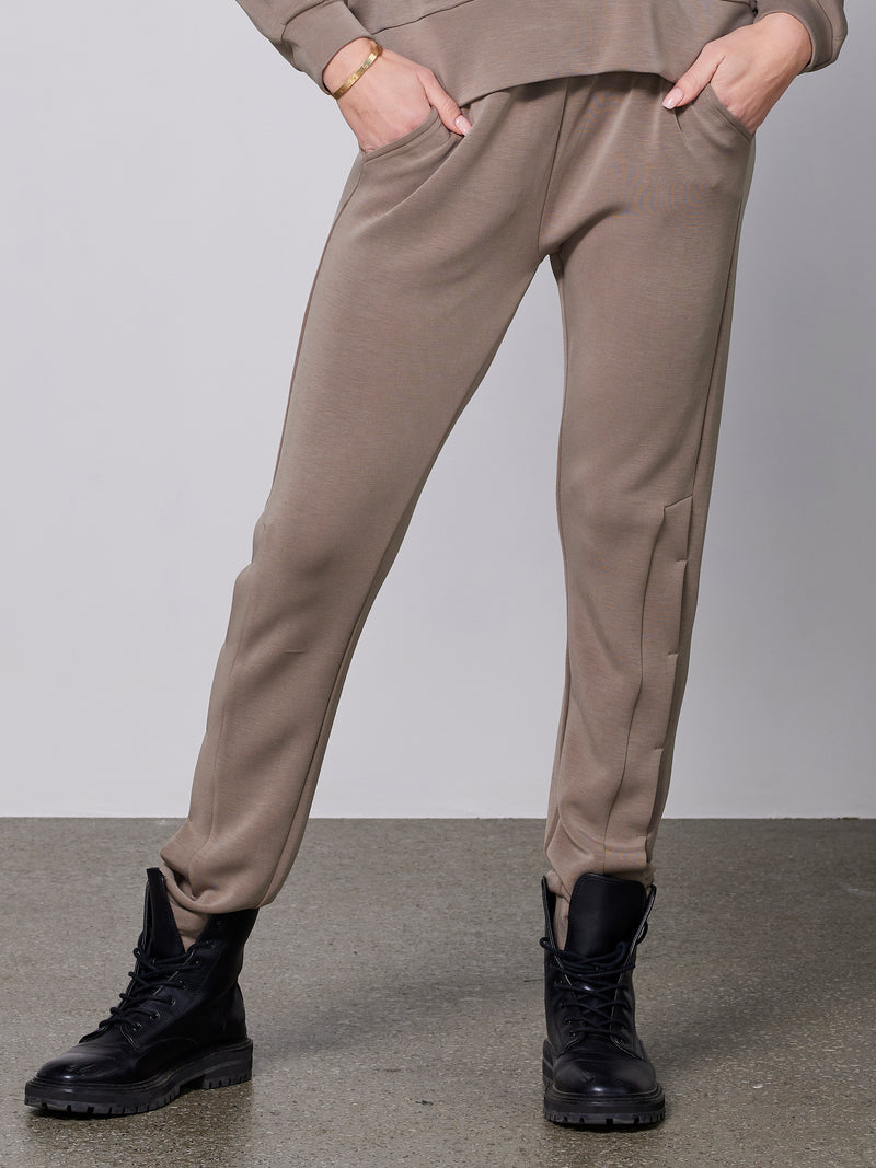 NÜ Pantalon YONNA Pantalons 230 Mud