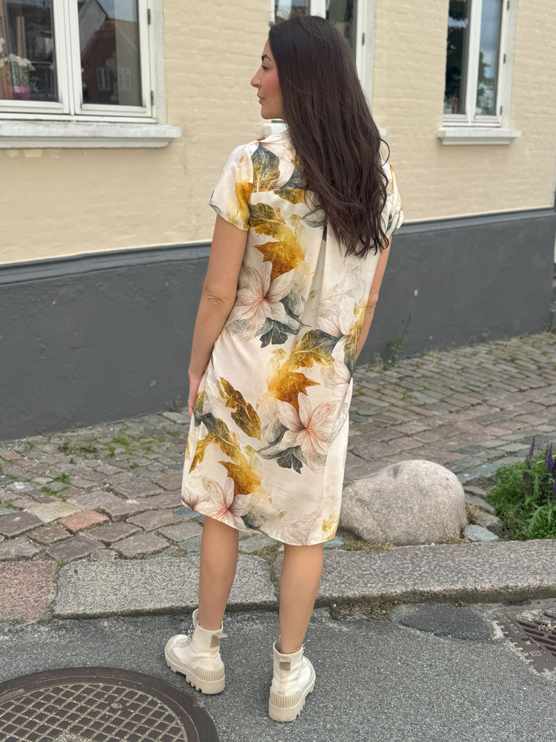 NÜ Robe Vibs Robes 540 Flower mix