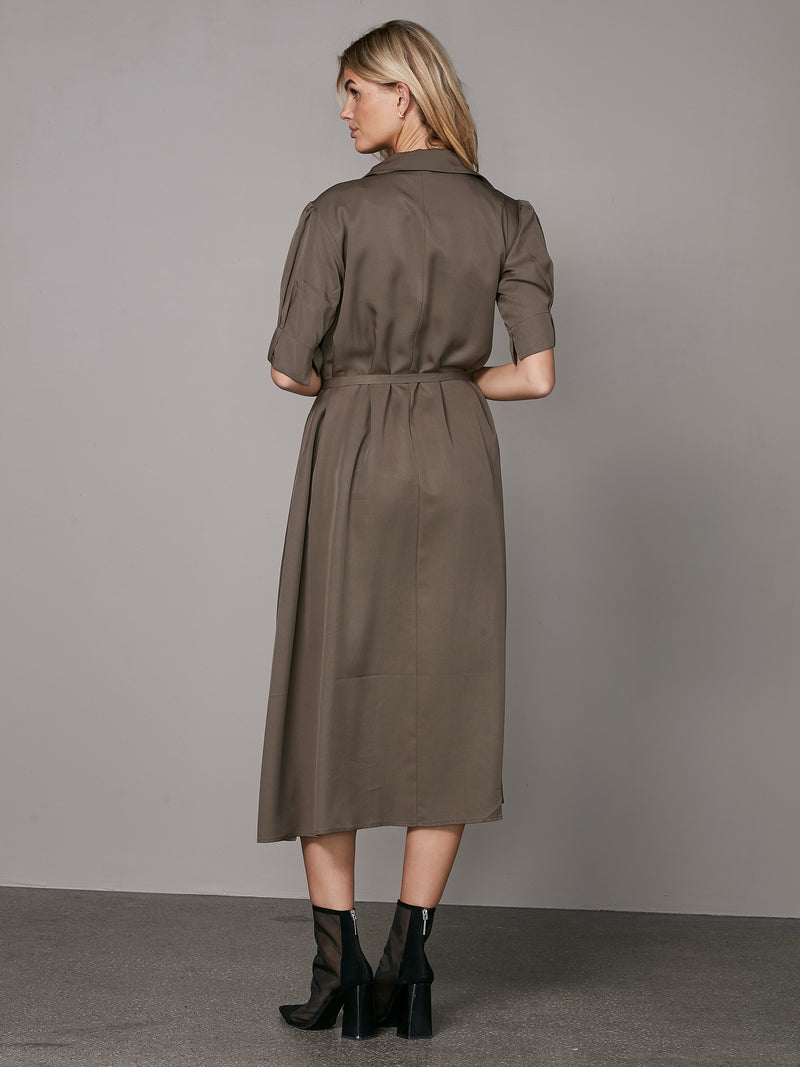 NÜ Robe plissée YMKE Robes 230 Mud