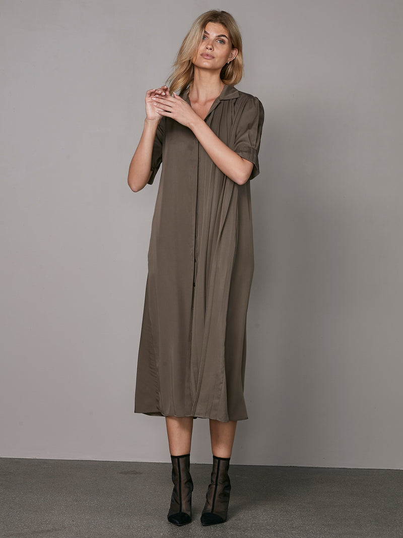 NÜ Robe plissée YMKE Robes 230 Mud